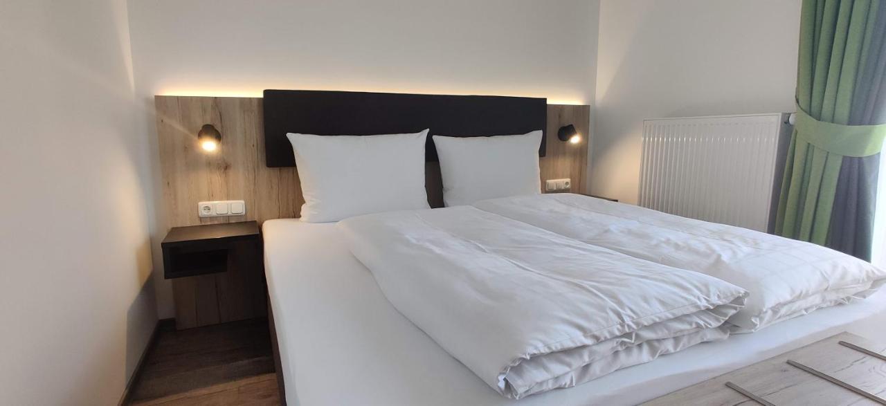 Ec Hotel אלכינגן מראה חיצוני תמונה